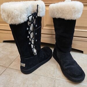 UGG Women's Black Suede Boots with Cream Fur Lining